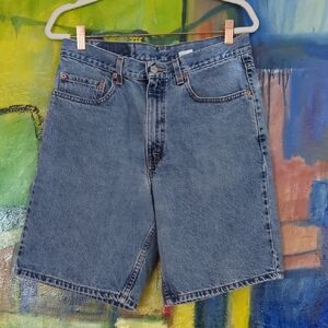 Levi's Classic 550 Relaxed Fit Denim Bermuda Shorts Waist Measures As 32